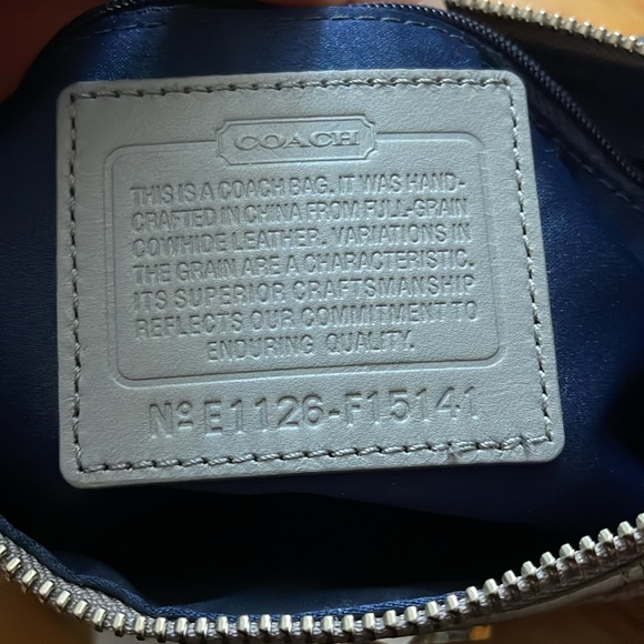 Gray leather Coash purse - Picture 3 of 6